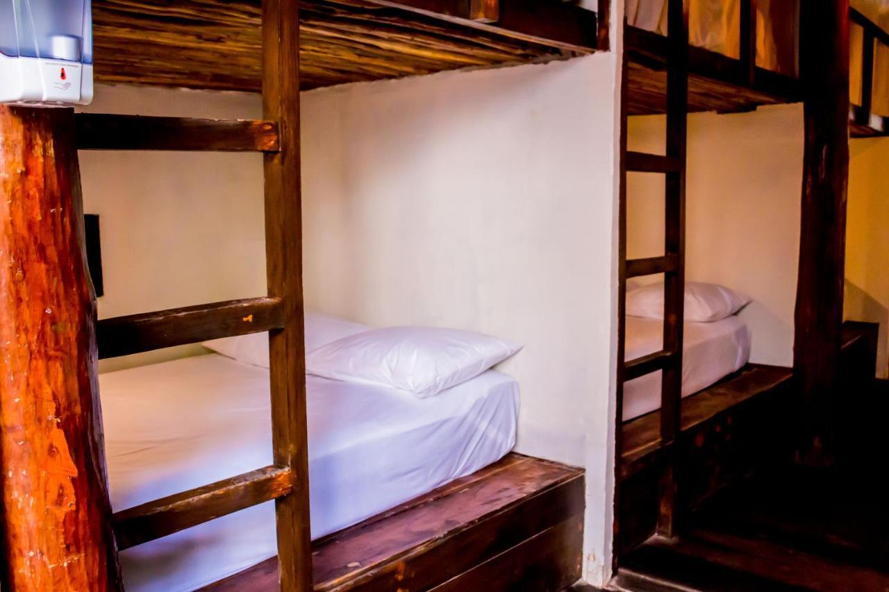 Oostel Smart Hostel - Tulum Playa Exterior photo