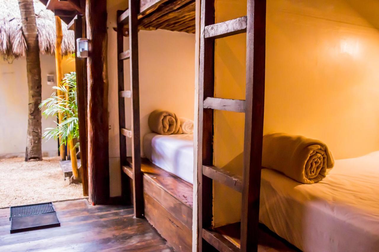 Oostel Smart Hostel - Tulum Playa Exterior photo