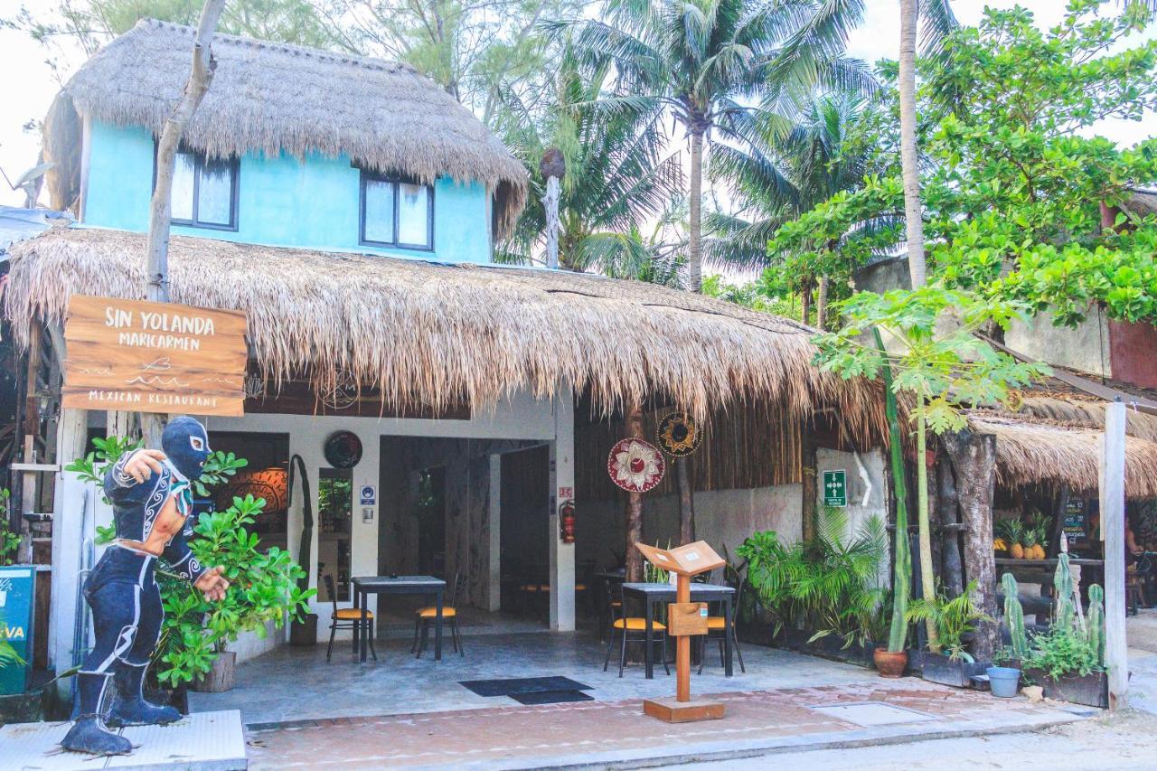 Oostel Smart Hostel - Tulum Playa Exterior photo