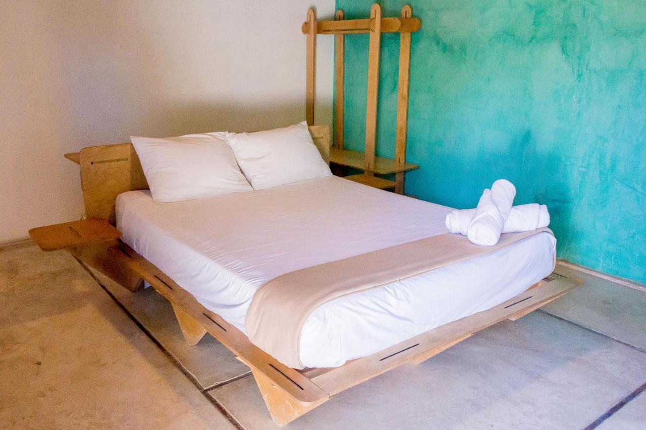 Oostel Smart Hostel - Tulum Playa Exterior photo